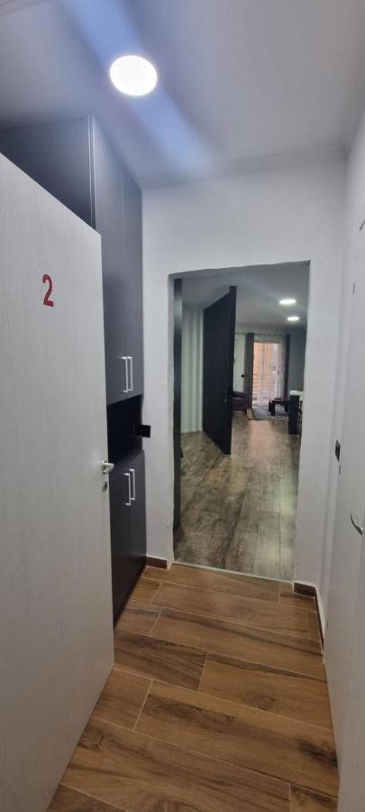 #2 Lovely Spacious 1-Bedroom Apart Tiranë Luaran gambar
