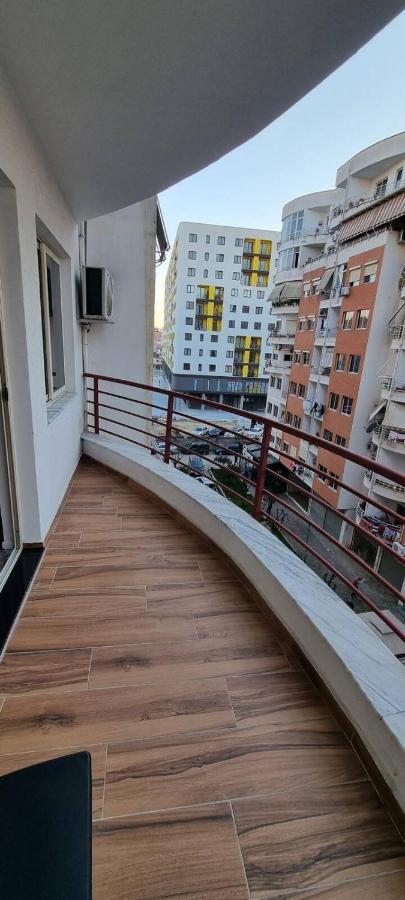 #2 Lovely Spacious 1-Bedroom Apart Tiranë Luaran gambar